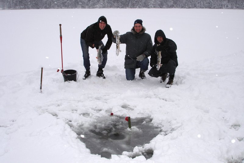 Get Hooked on the Thrill of Ice Fishing in the UK, ice fishing demo